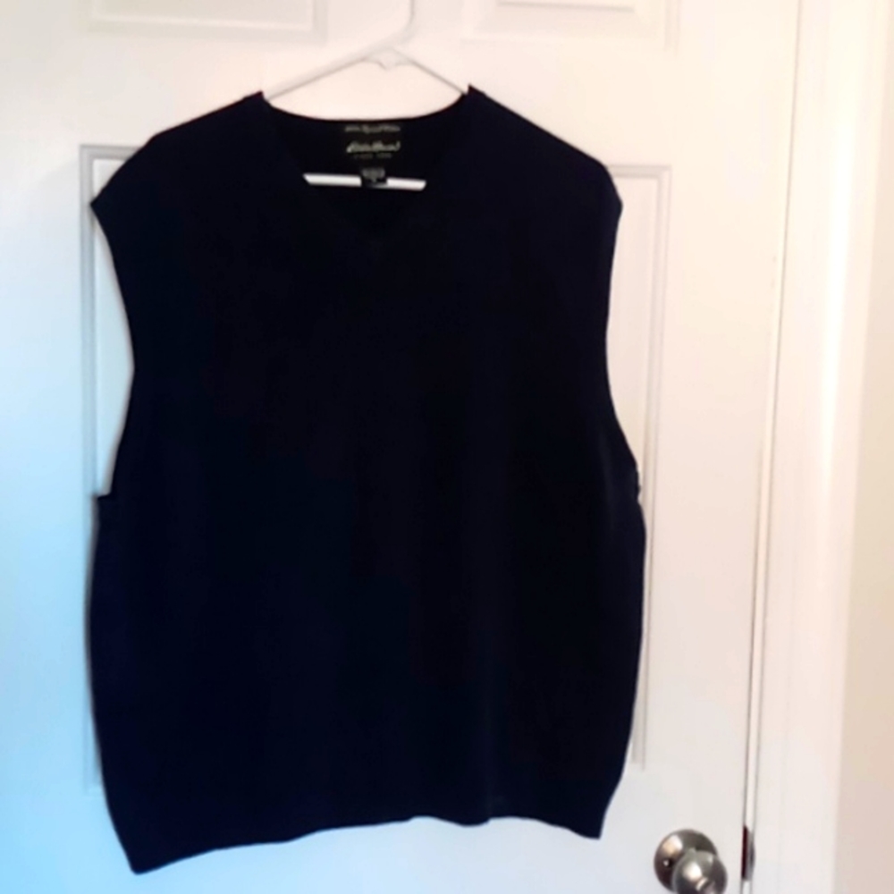 Eddie Bauer 100% Pima cotton sweater vest in dark navy blue, size XL mens